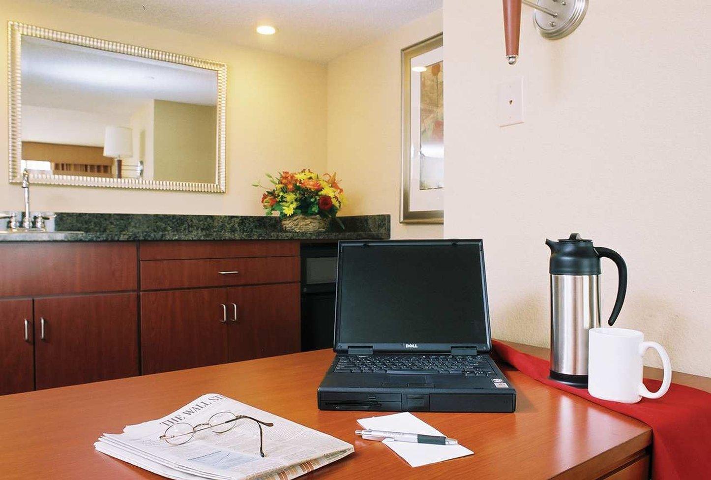 Embassy Suites Winston-Salem Buitenkant foto
